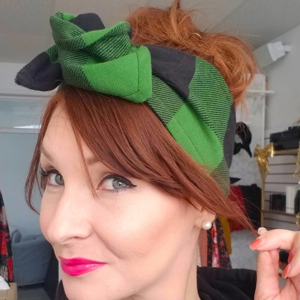 “Green Buffalo Plaid” Coco Armadio Wire Headband.